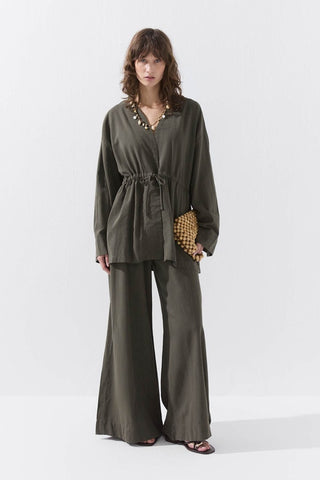 Ensemble à lacets kaki