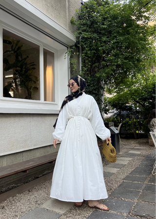 Kleid mit Knöpfen - Ecru